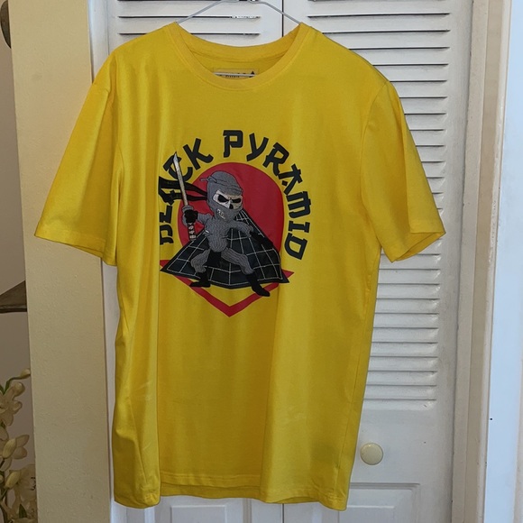 Black Pyramid Ninja Tee - Picture 2 of 6